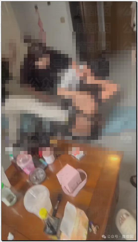 震撼！实拍原配现床抓男人出轨，小三竟然是黑妹？（视频/组图） - 9