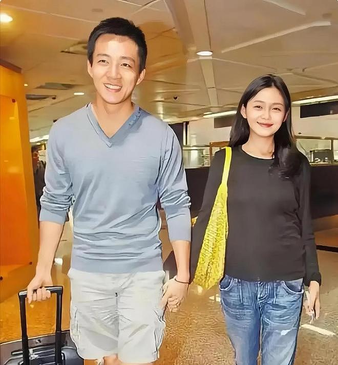 董子健孙怡被喊话:曾大秀恩爱的BE夫妇们,过期糖多甜如今就多苦(组图) - 44