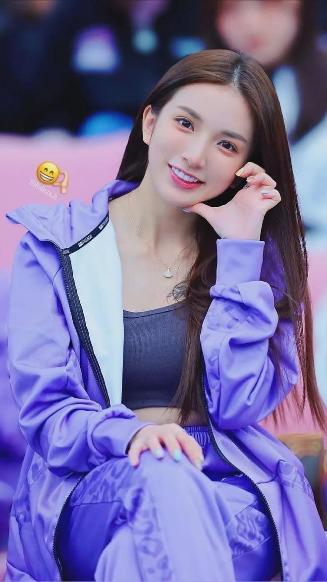 【美女】S级模特，火辣身材，性感撩人，给人一种清凉感（组图） - 1