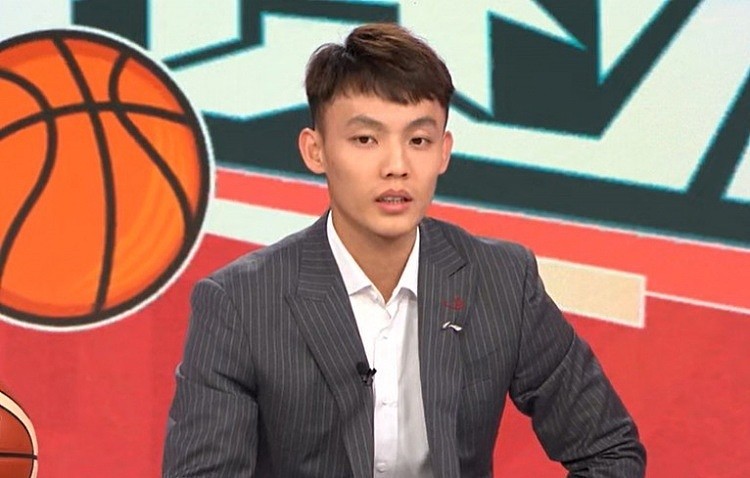 冲上热搜!中国男篮徐杰被曝赌球欠债数百万,多次出轨约炮(组图) - 2