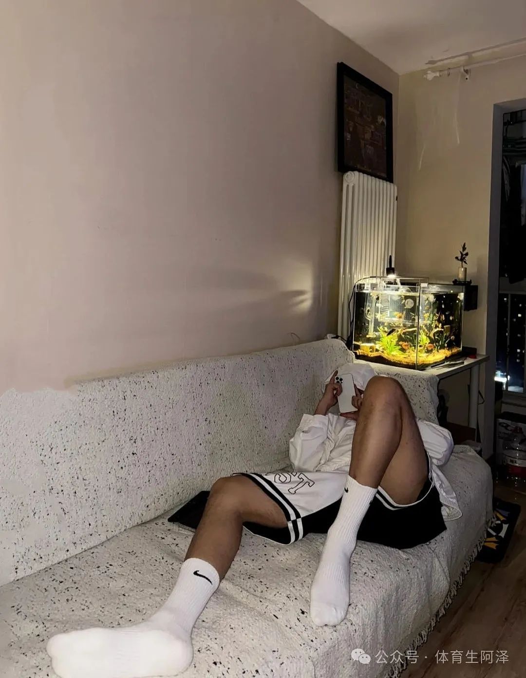 【帅哥】189黑皮白袜体育生双1男主，白袜长腿太诱惑，最喜欢在楼梯口（组图） - 7