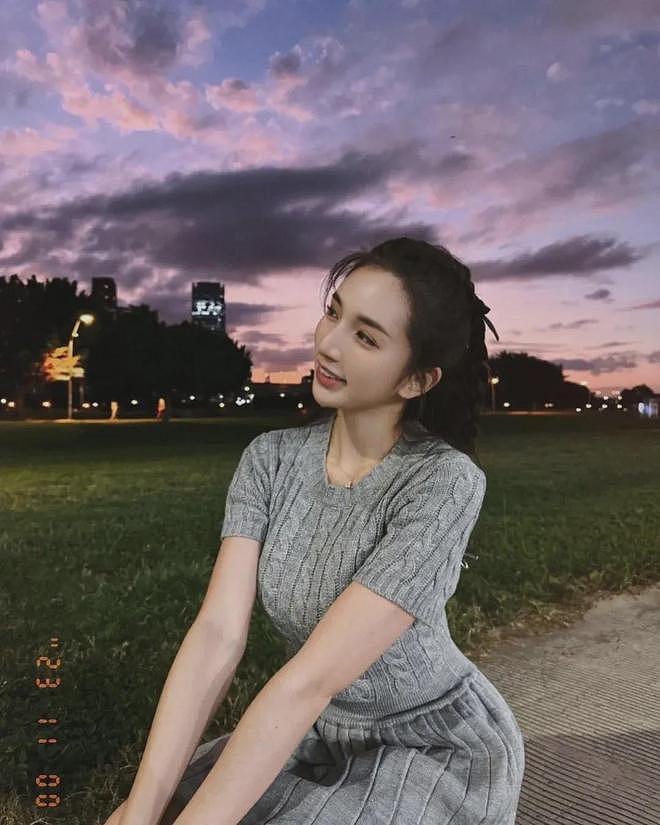 【美女】S级模特，火辣身材，性感撩人，给人一种清凉感（组图） - 16