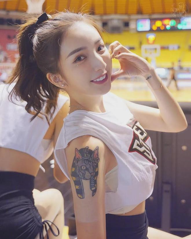 【美女】S级模特，火辣身材，性感撩人，给人一种清凉感（组图） - 6