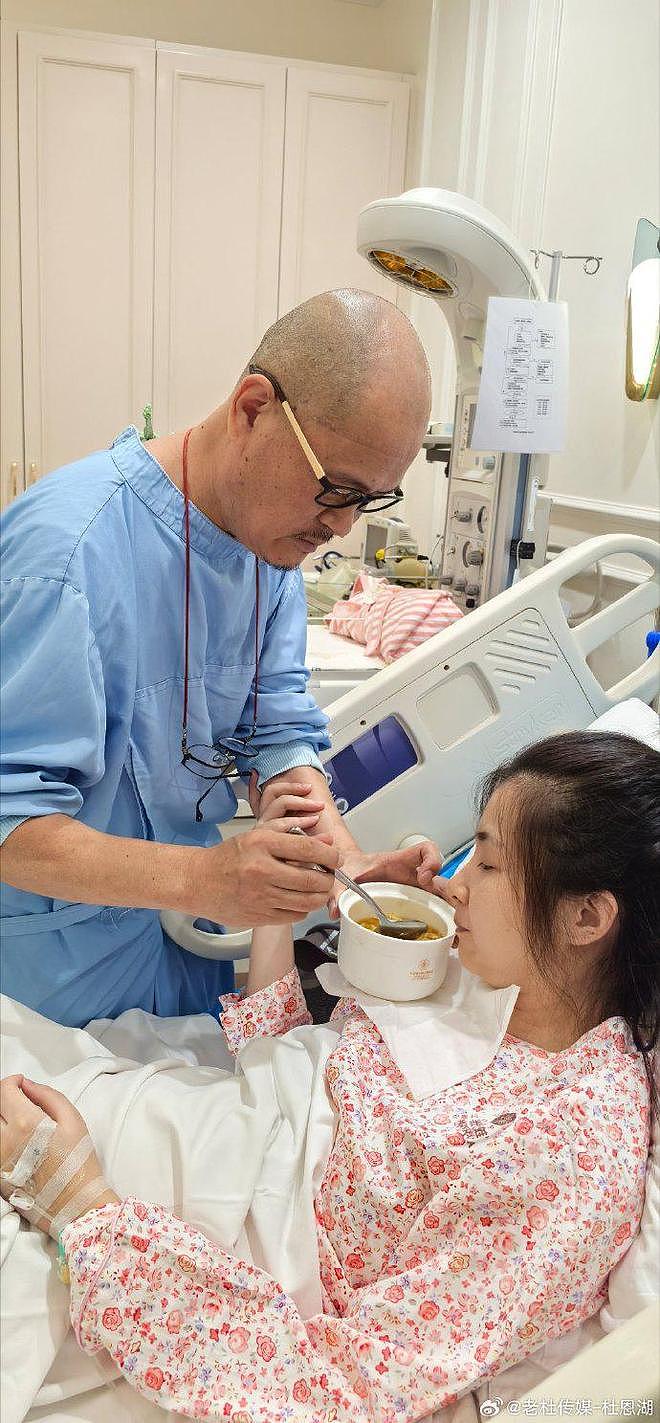58岁著名歌手李进当爸！与小25岁娇妻拍全家福，喊话歌迷帮忙取名（组图） - 2