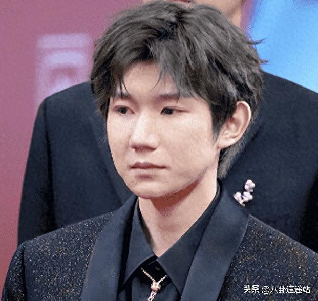 落地凤凰不如鸡,单飞8年后再看24岁王源,终究走上了陈志朋的“老路“(组图) - 1