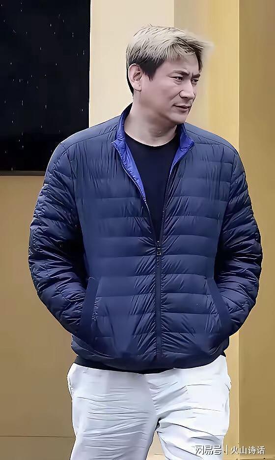 杨兰兰事件追踪:4件事情是真的!身边保镖身份疑曝光,是江西人(组图) - 2