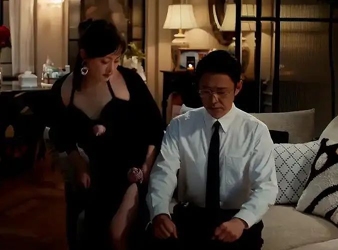 总统套房里的双线人生：桑自国与他的“分工”情妇们（组图） - 5