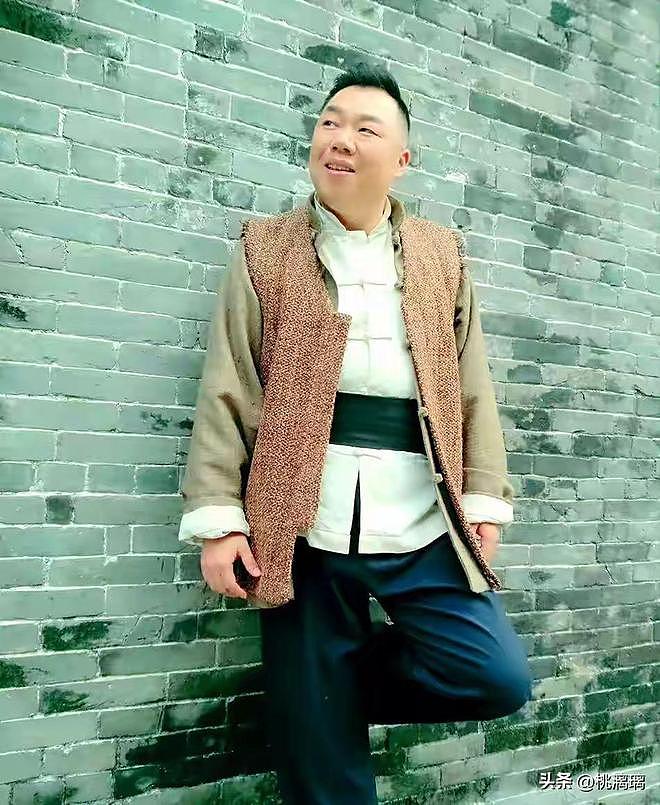 演员姜超：出道31年不温不火，相亲20次才遇对人，如今他过得怎样（组图） - 19