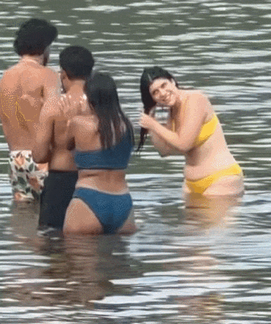 炸裂！ 4名印度男女加拿大湖里洗澡！ 搓背、擦屁屁…多省湖海粪便细菌超标（组图） - 15