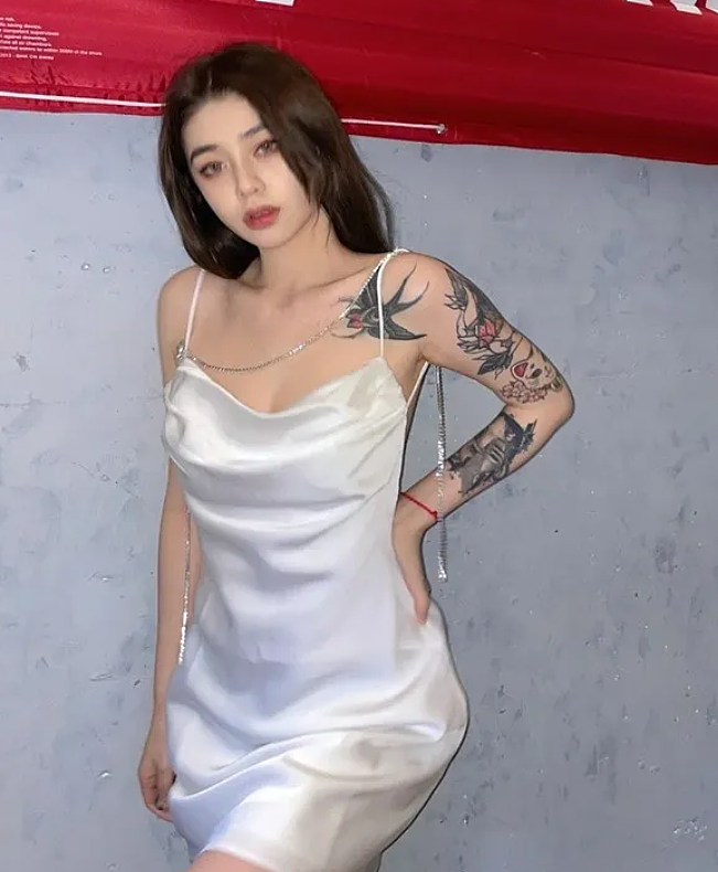 【美女】97年海外辣妹“比基尼照”吸粉无数,34D+蜜桃臀绝了…(组图) - 6