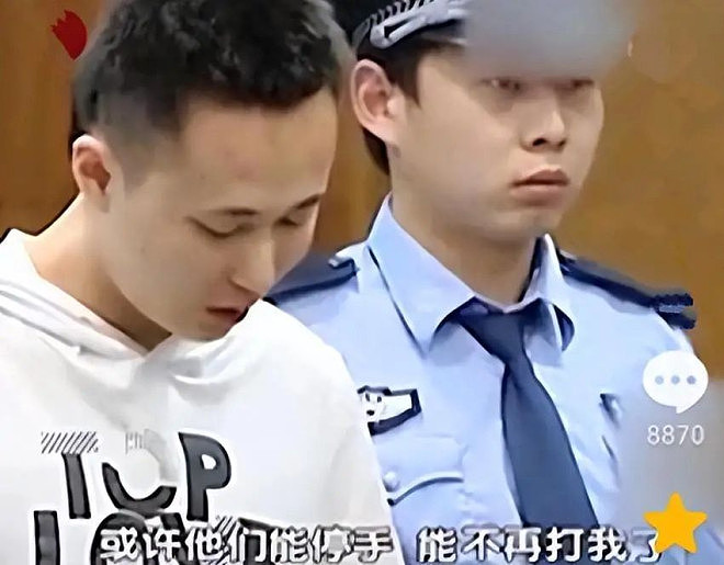 大学生睡觉时遭暴打，反杀两人判15年，问法官怎么才能不违法？（组图） - 8