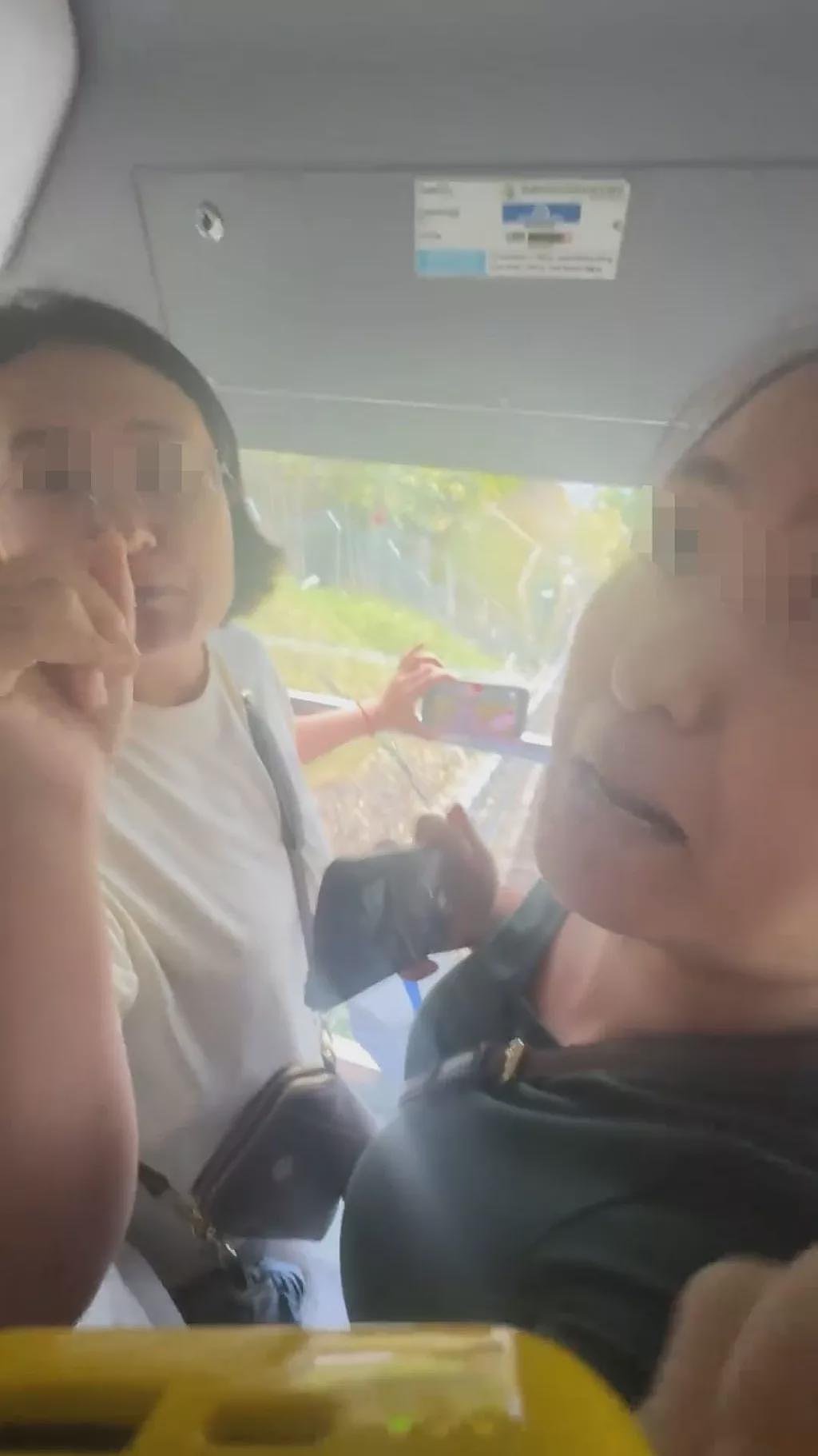 “上海人是全国出了名的没素质!”两名中国游客海外旅游为抢缆车观光位置爆骂战,网友调侃“京沪大战”(视频/组图) - 4
