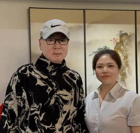 终身未婚未育郭冬临现状:独居北京,靠直播谋生(组图) - 2