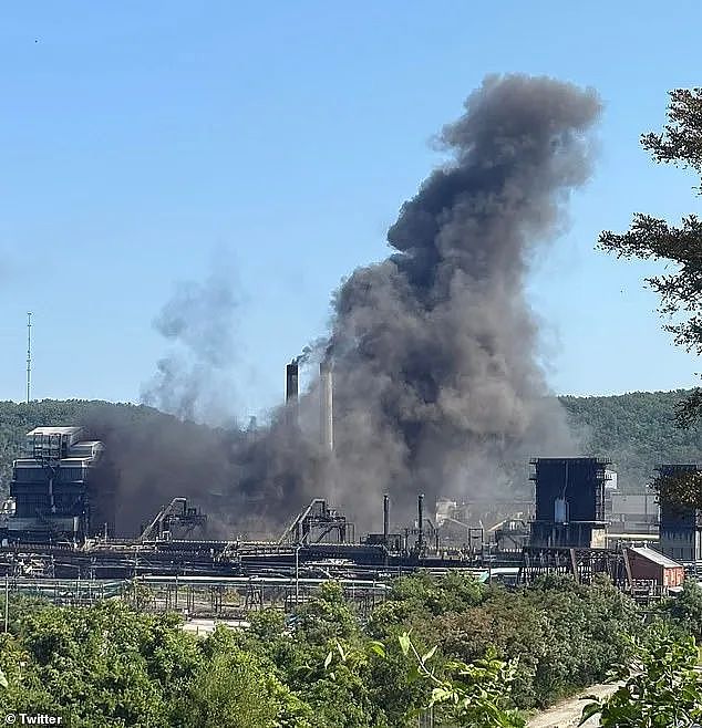惊天爆炸!巨响震撼全城,房屋剧烈摇晃如地震!黑烟冲天1死10伤(视频/组图) - 1