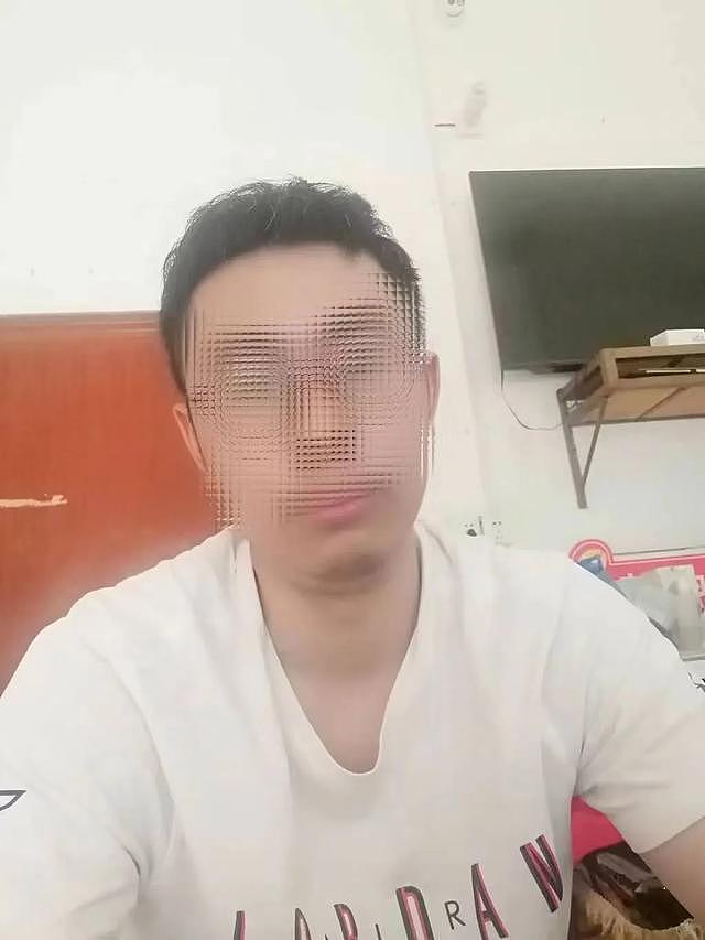 儿子涉强奸两幼女，检察官父亲为其辩护：这是冤假错案（组图） - 2