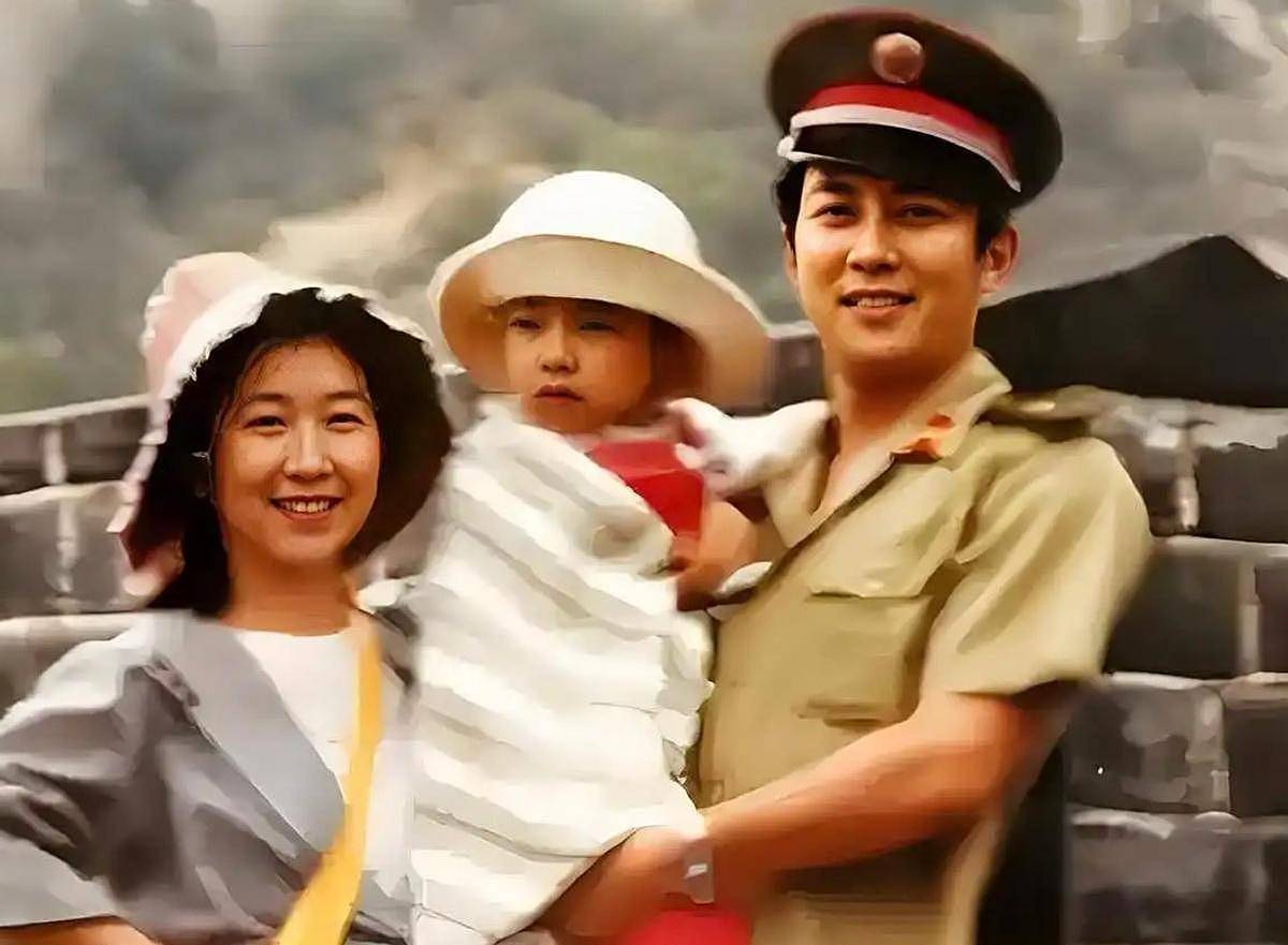 原配自杀、儿子残疾,再娶小12岁娇妻,难怪唐国强73岁还这么拼(组图) - 4