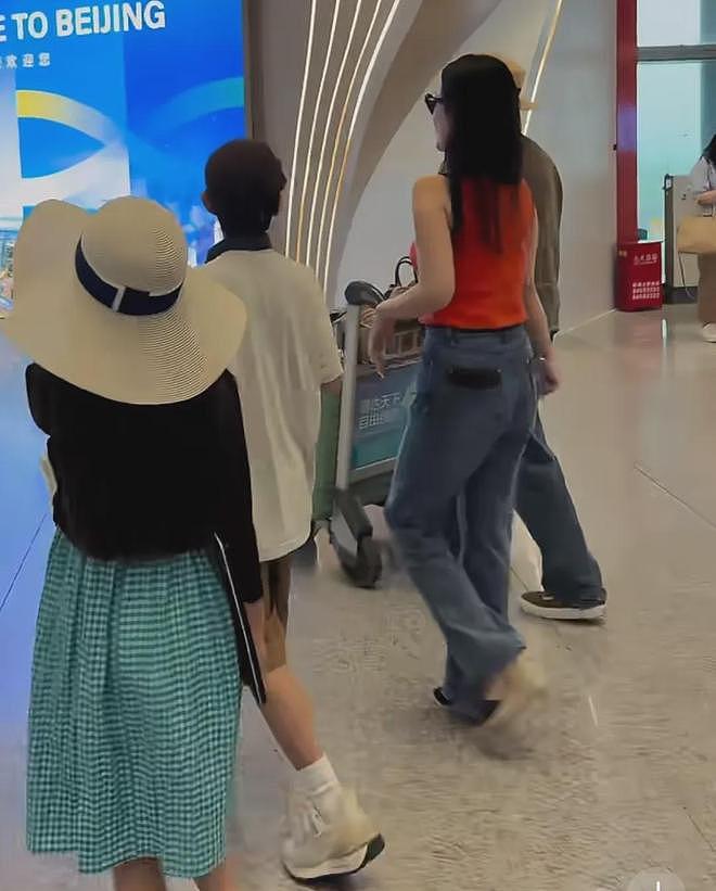 霍思燕代孕风波升级!女儿身高跟儿子差不多,遮掩多年不敢回应(组图) - 8