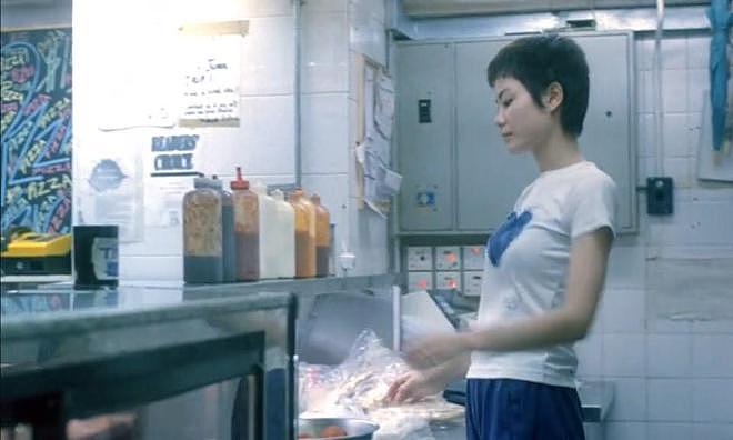 19岁李嫣活动上转圈圈打招呼，古灵精怪像王菲，李亚鹏含泪谈女儿（组图） - 7