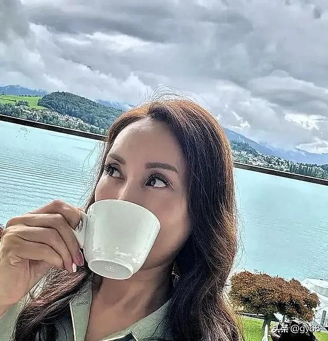 53岁郭可盈近照惊呆全网!拒千万片酬陪学霸女儿游瑞士(组图) - 2