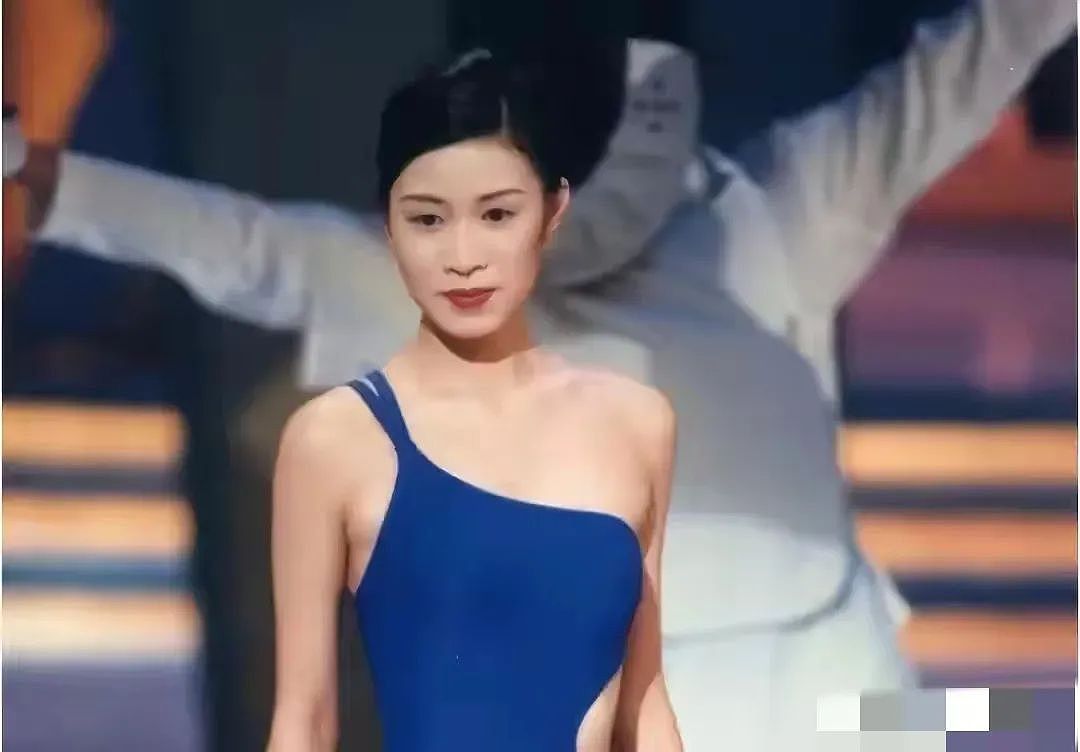 TVB视后佘诗曼承认“拍拖”，遗憾没有儿女，自认自己是工作狂（组图） - 3