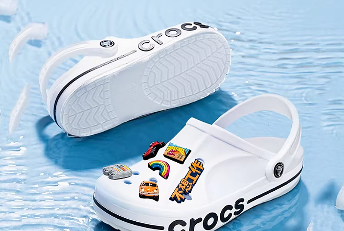 洞洞鞋鼻祖Crocs跌下神坛(组图) - 1