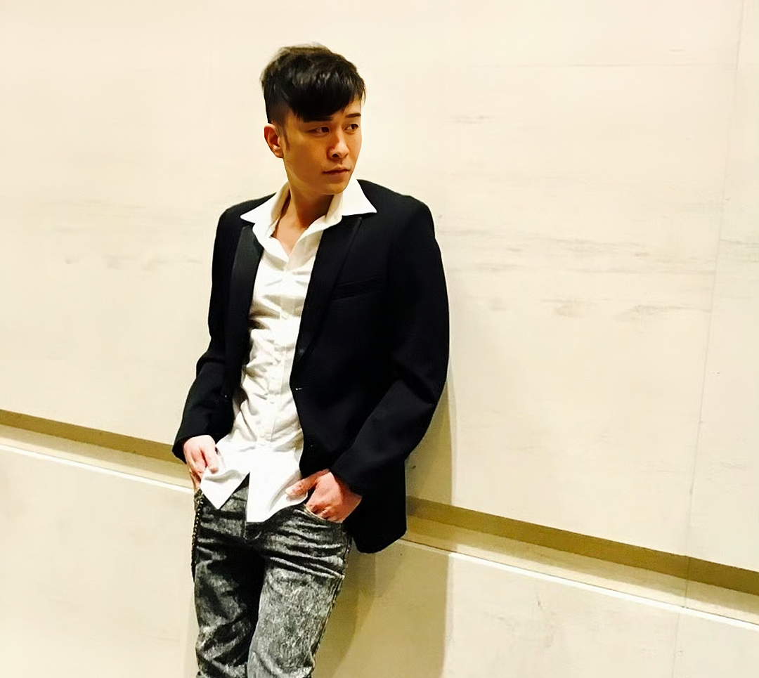香港男星突传死讯！因肝病离世年仅43岁，星途不顺饱受抑郁困扰（组图） - 20