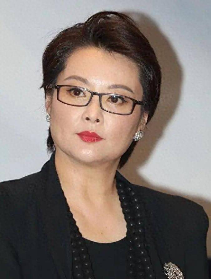 袁立曝章子怡综艺片酬几千万，张国立为钱配合浙江（组图） - 2