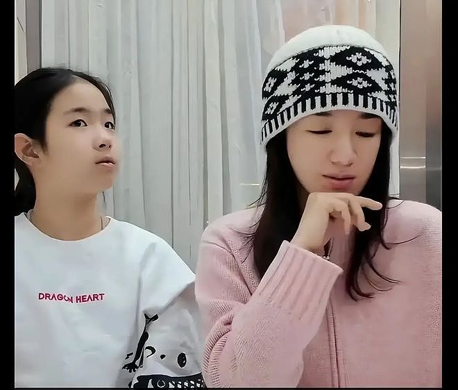 粉丝为黄奕母女喊冤！她只是遇人不淑，爸爸的错为什么让女儿背？（组图） - 8