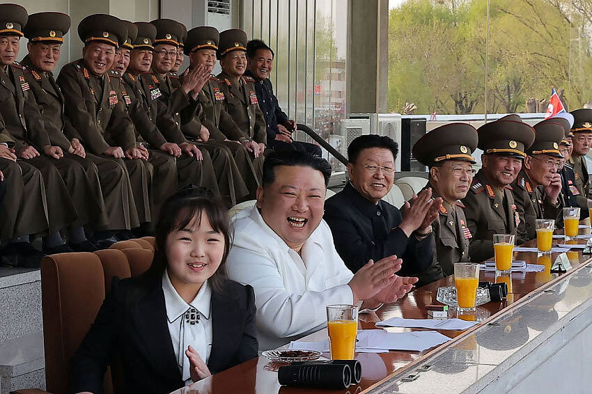 12岁的“伟大向导者”:金正恩如何为女儿打造接班人形象(组图) - 2
