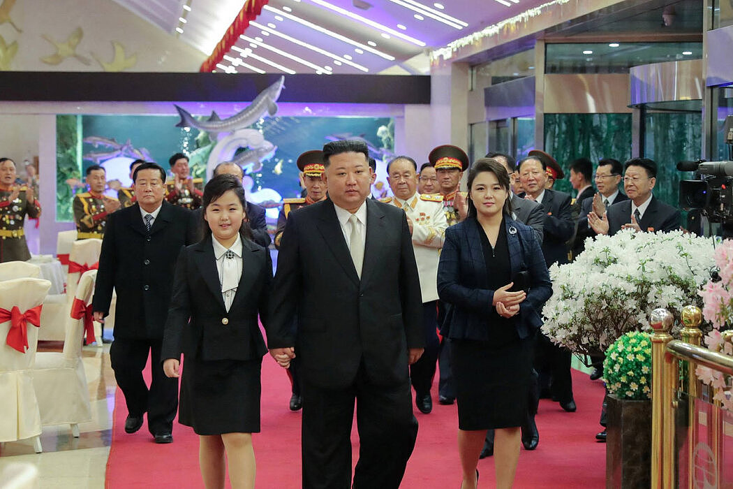 12岁的“伟大向导者”:金正恩如何为女儿打造接班人形象(组图) - 8