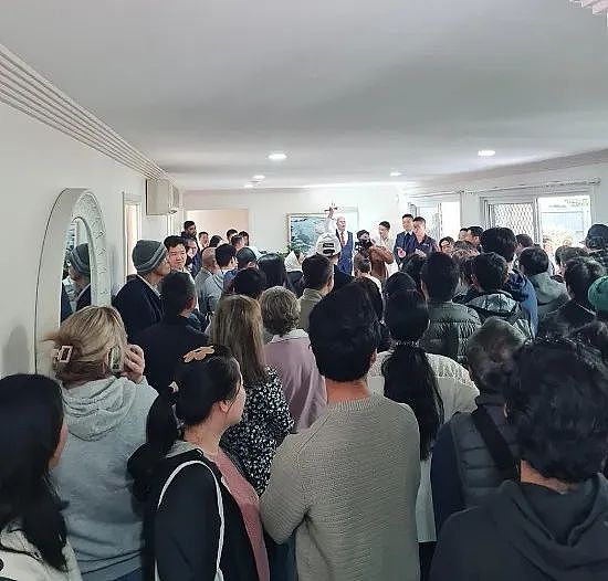 布里斯班华人区拍卖吸引150人围观，华人中介：竞争很激烈（组图） - 3