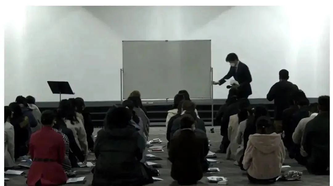 恐怖！澳洲留学生正被“邪教”盯上了，多所高校发出严重警告，遇到这些人千万躲开（组图） - 2