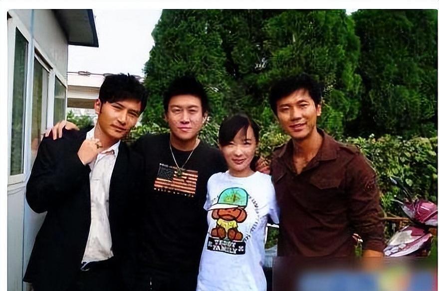 为女儿怒怼网友的黄奕:三度错付险些身败名裂,到底在高傲什么?(组图) - 28