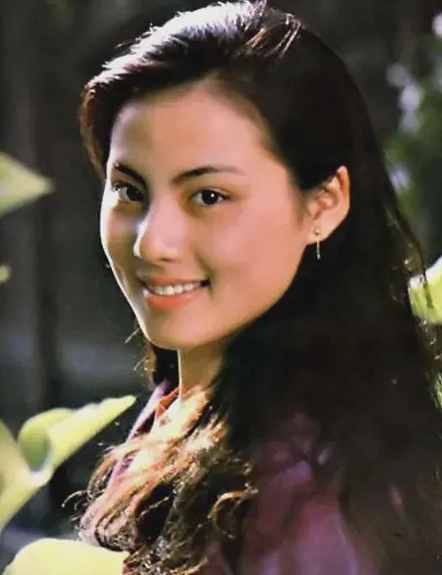17岁拒演红楼梦，被香港导演“骗”走，28岁去世，导演评价：她很漂亮，但一肚子草包（组图） - 7
