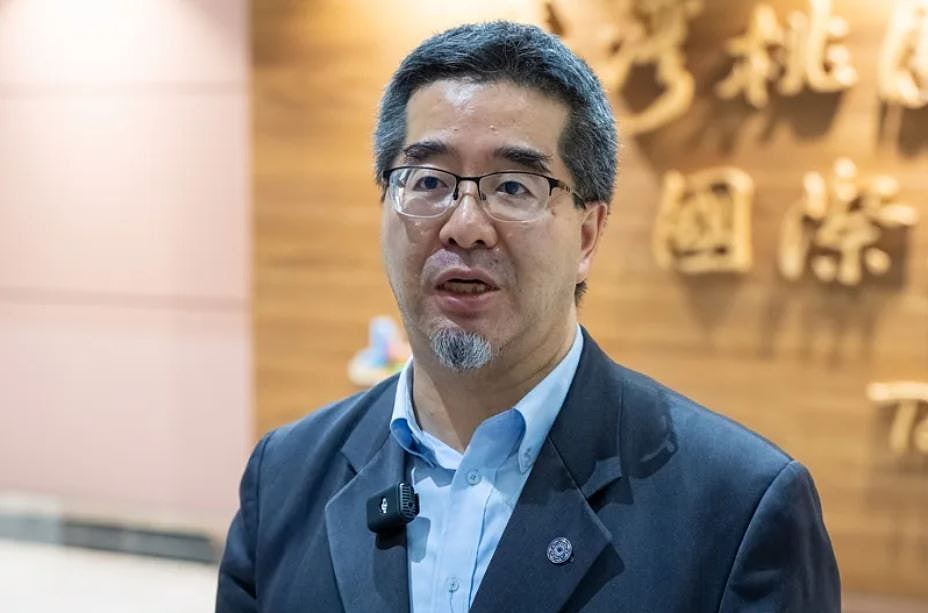 台湾官方称“中华民国政府承认中华人民共和国”!国台办回应(组图) - 2
