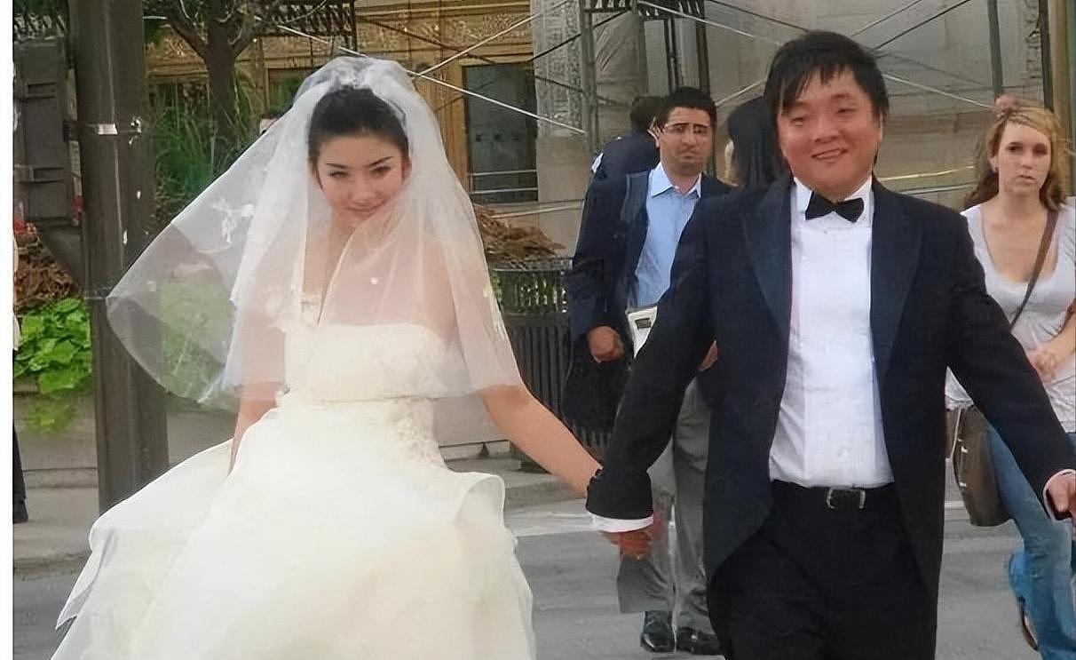 为女儿怒怼网友的黄奕:三度错付险些身败名裂,到底在高傲什么?(组图) - 24
