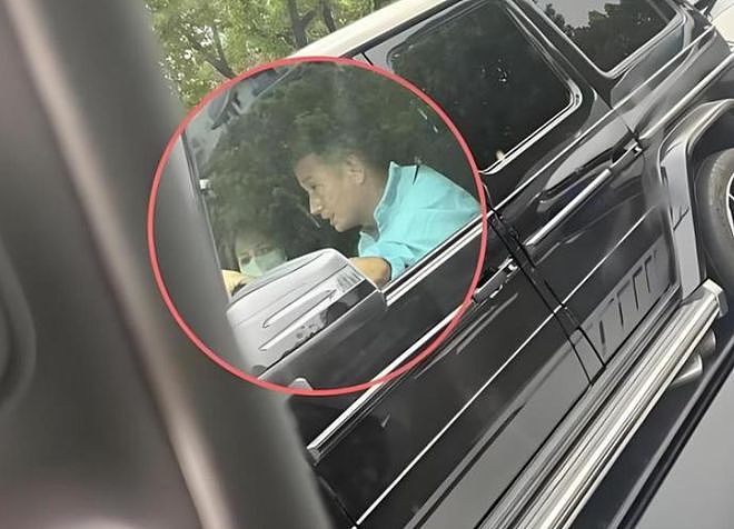 文章新女友身份曝光，外貌酷似李小冉，知情网友称女方去年才离婚（组图） - 1