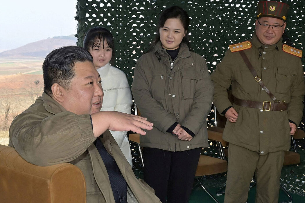 12岁的“伟大向导者”:金正恩如何为女儿打造接班人形象(组图) - 7