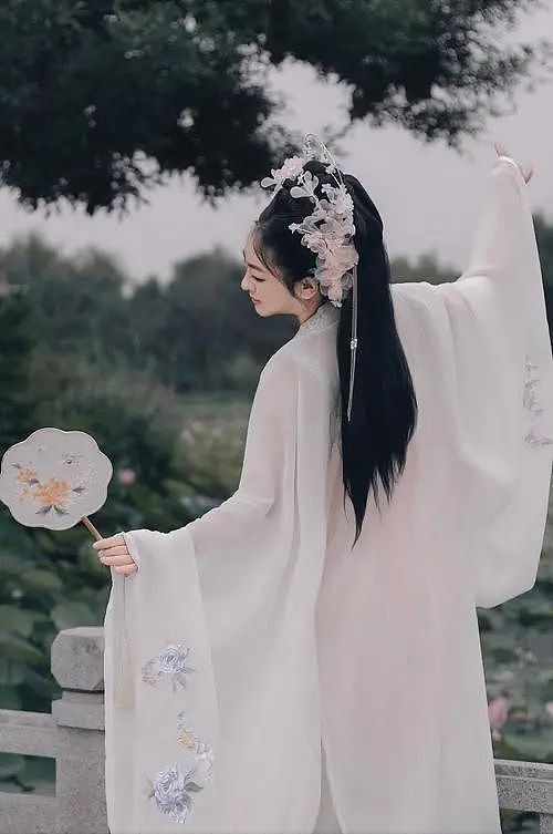南昌19岁女大学生拒绝搭讪被持刀刺死,凶手身份流出是精神病又不惩罚(组图) - 1