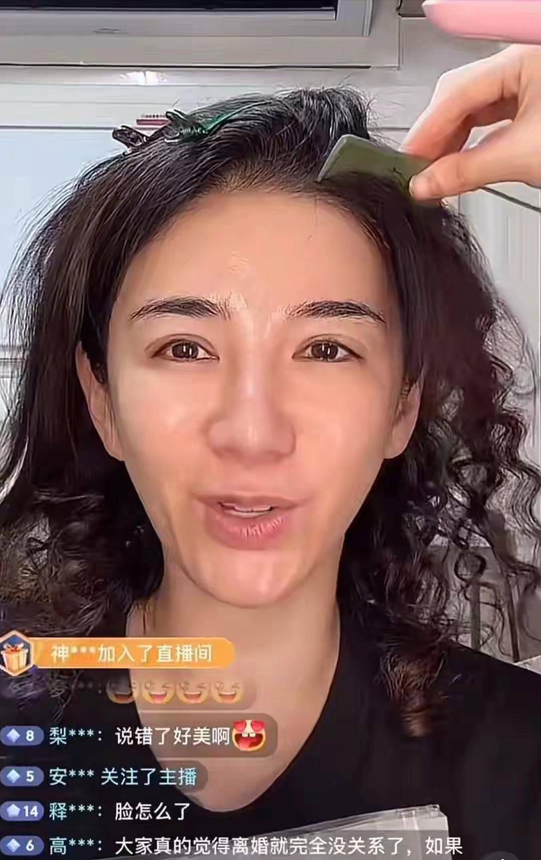 黄奕为护女怒怼网友,曾被霍思燕点名炮轰,近年靠综艺翻红的童年女神再引争议?(组图) - 9