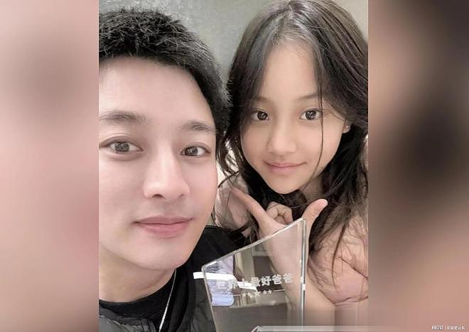 李小璐恋情风波后,13岁甜馨为母亲撑腰(组图) - 1
