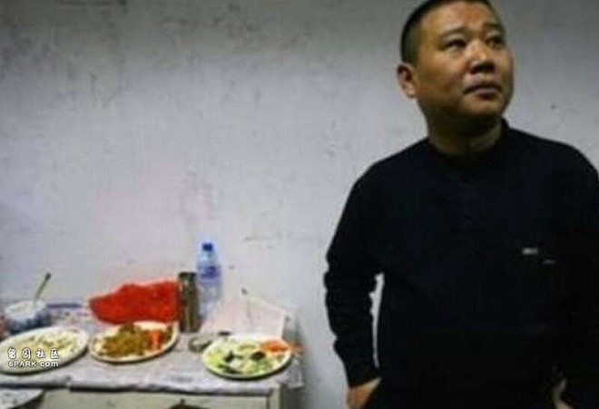 郭麒麟靠父亲入圈赚大钱,却拒绝接受德云社?(组图) - 17