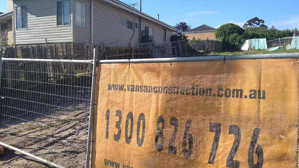 房东倒大霉!建房延误2年还有100多处缺陷!墨东南建筑公司被强制清算!(组图) - 2