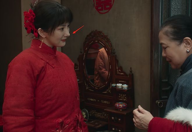 全程抿嘴，鼻子抢镜，38岁杨幂一出手，将“85花演技”整出新花样（组图） - 6
