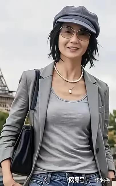 61岁张曼玉突然活跃台前,玩自媒体拍广告,开启新华样年华(组图) - 6