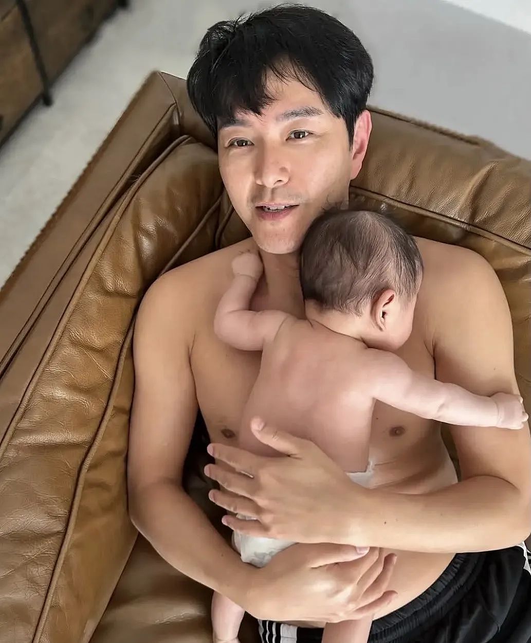 TVB力捧花旦疑带娃崩溃!老公为工作远走澳洲,绯闻男友留言引围观(组图) - 9