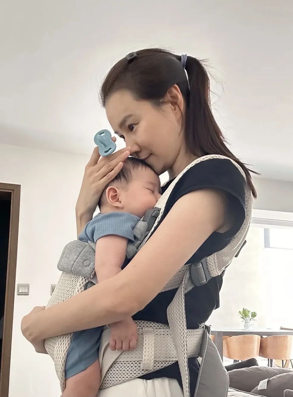 TVB力捧花旦疑带娃崩溃!老公为工作远走澳洲,绯闻男友留言引围观(组图) - 6