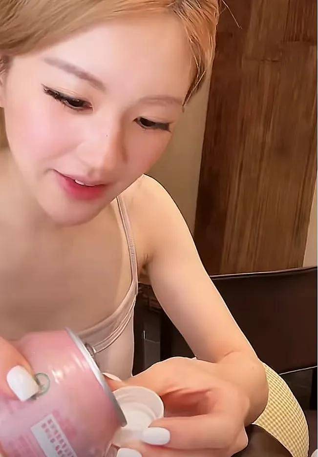 业内警告赵露思！提醒她不要碰助农：别骑在基层人员头上抢功劳（组图） - 5