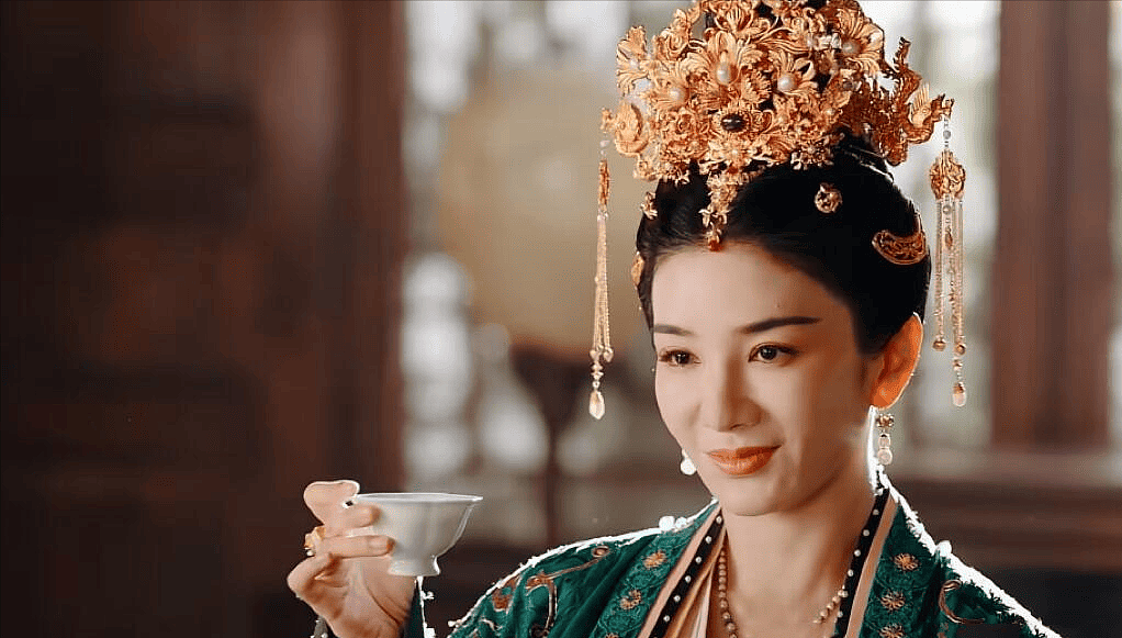 黄奕为护女怒怼网友,曾被霍思燕点名炮轰,近年靠综艺翻红的童年女神再引争议?(组图) - 3