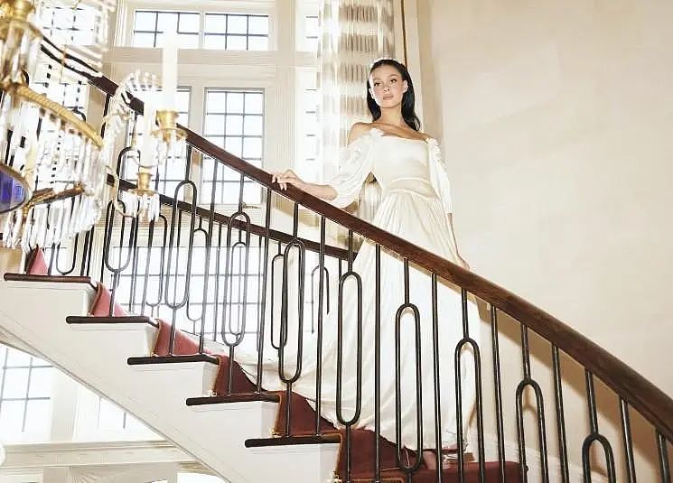 太狠!贝克汉姆好大儿为名媛老婆重办婚礼,爸妈弟妹压根没通知?小贝心碎:你干脆去掉爹的姓氏吧!(组图) - 13